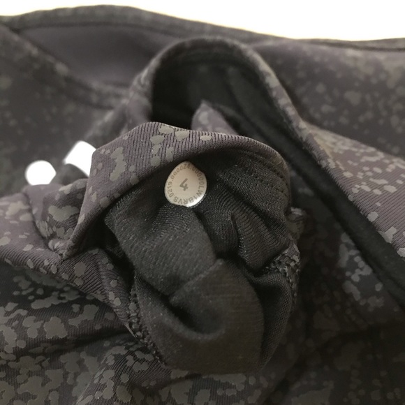 Lululemon Energetic Edge Cropped Tank - Picture 10 of 12